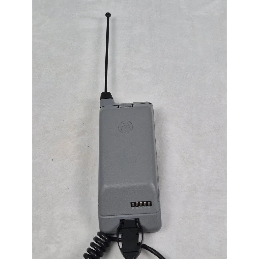 Motorola Piper Grey Flip Car Phone Vintage Retro Cellular Mobile 2189